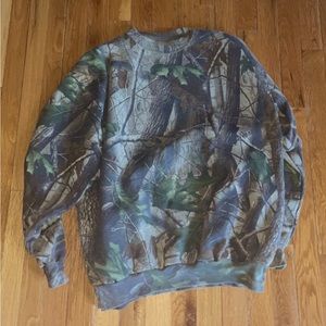VINTAGE made in USA Hunting camouflage sweatshirt/crewneck sized XL